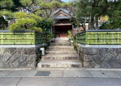 梅林邸1|大型の建仁寺垣｜